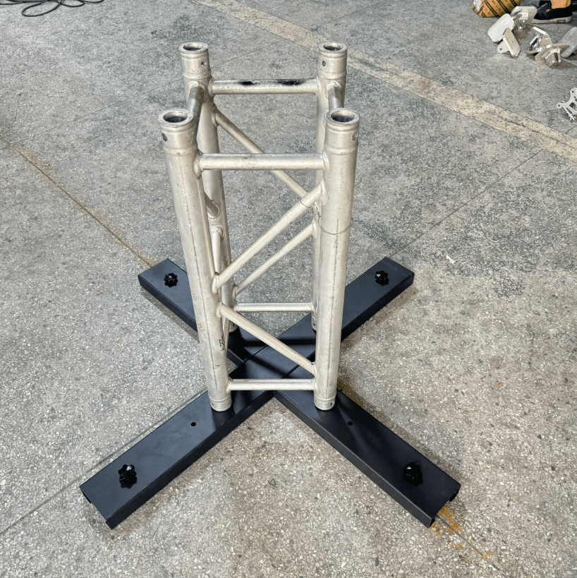 Product name: X base PlateMaterial: Iron
Net weight: 12 kg
Size:100cm*10.5cm*5cm
Hole distance : Can be adjustable ( for 200-400mm truss can be assemble)
OEM/ODM: Support, welcome to contact.